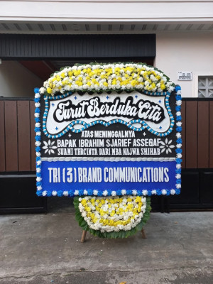 Papan Bunga Duka di Kepatihan Wetan